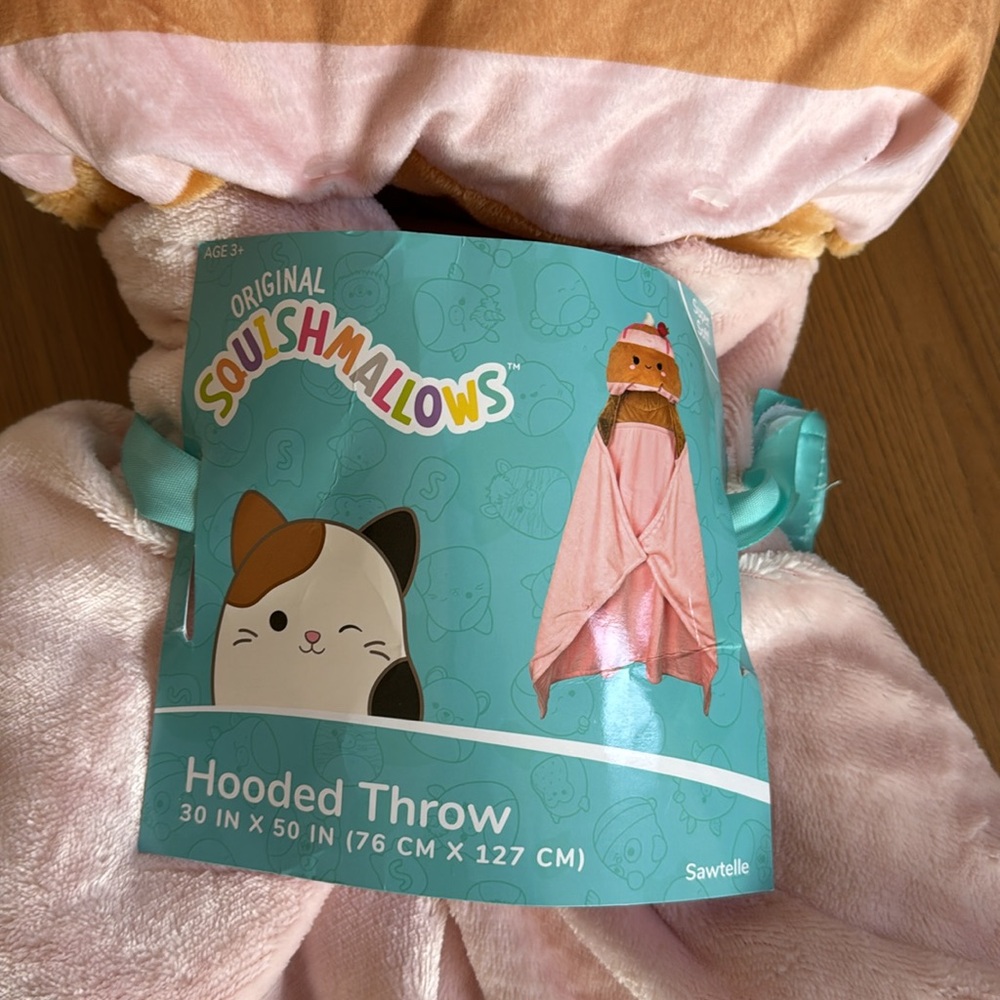 Squishmallow Throw - Picture 2 of 4